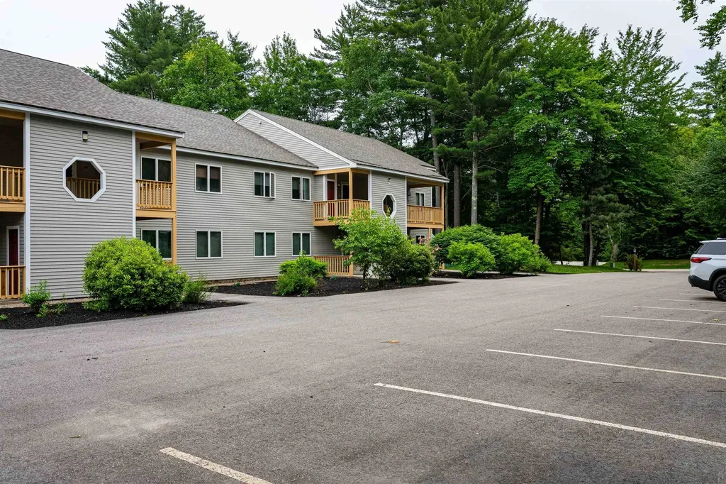 77 Northbrook Circle Conway NH 03860