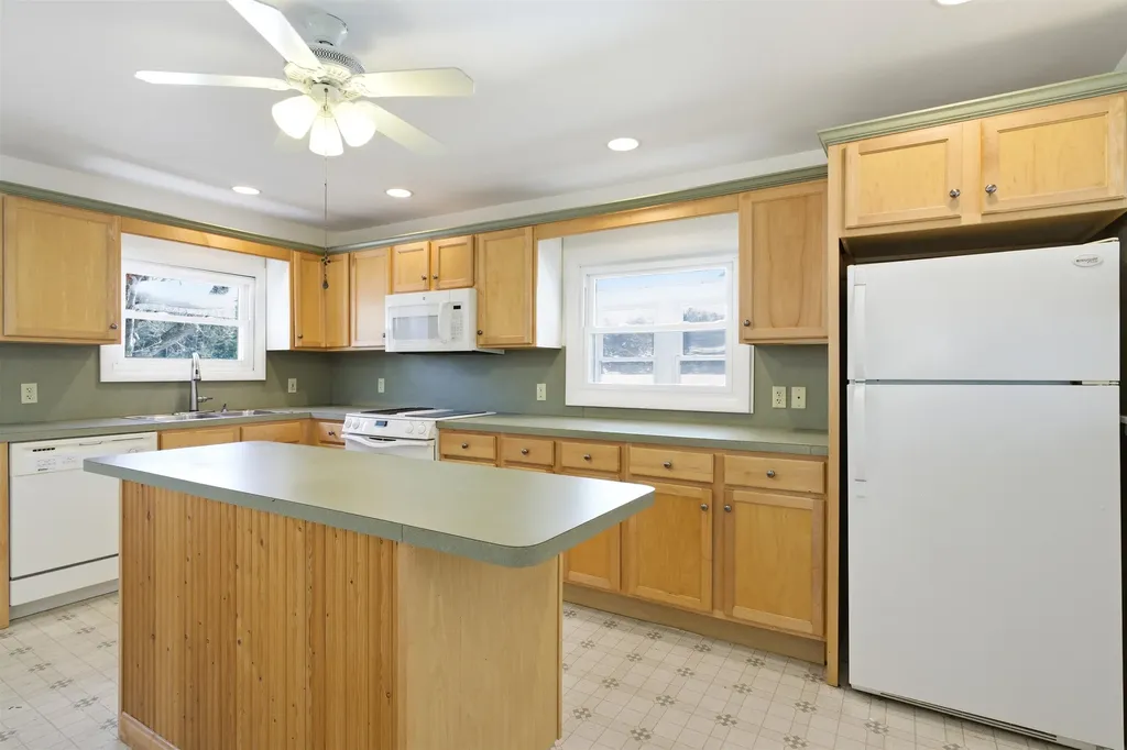 287 Clough Pond Road Loudon NH 03307