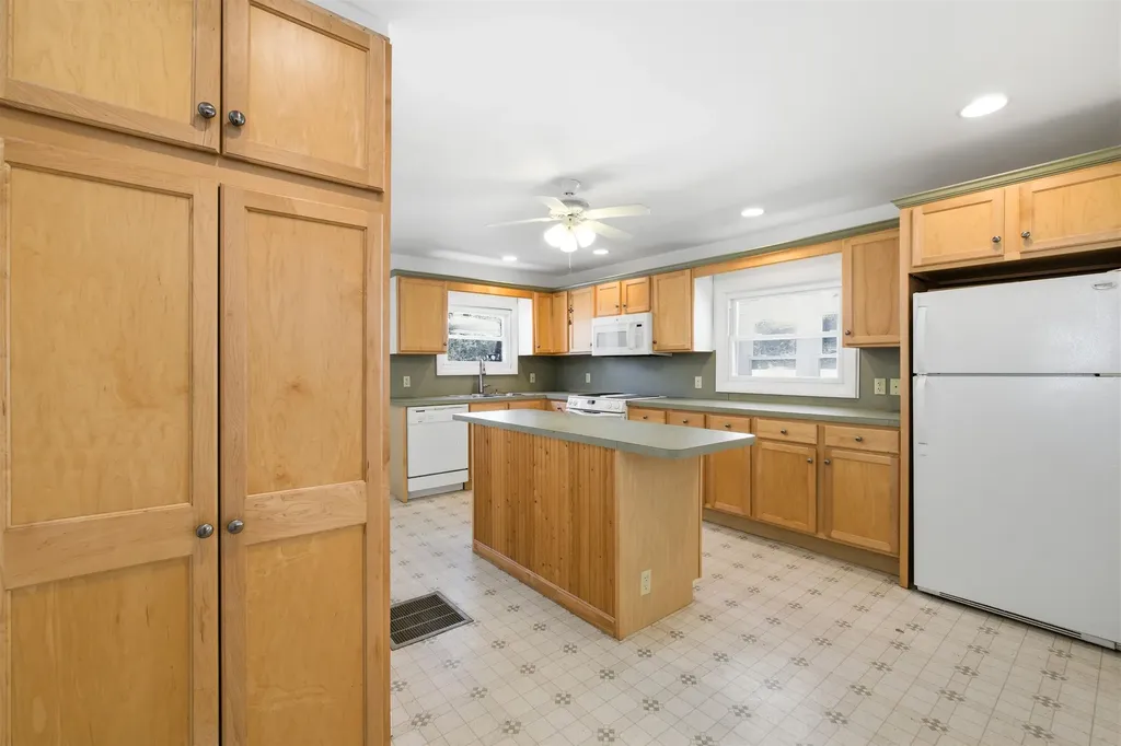 287 Clough Pond Road Loudon NH 03307