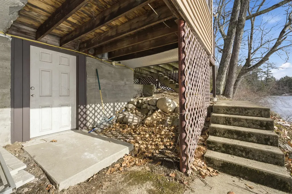 287 Clough Pond Road Loudon NH 03307