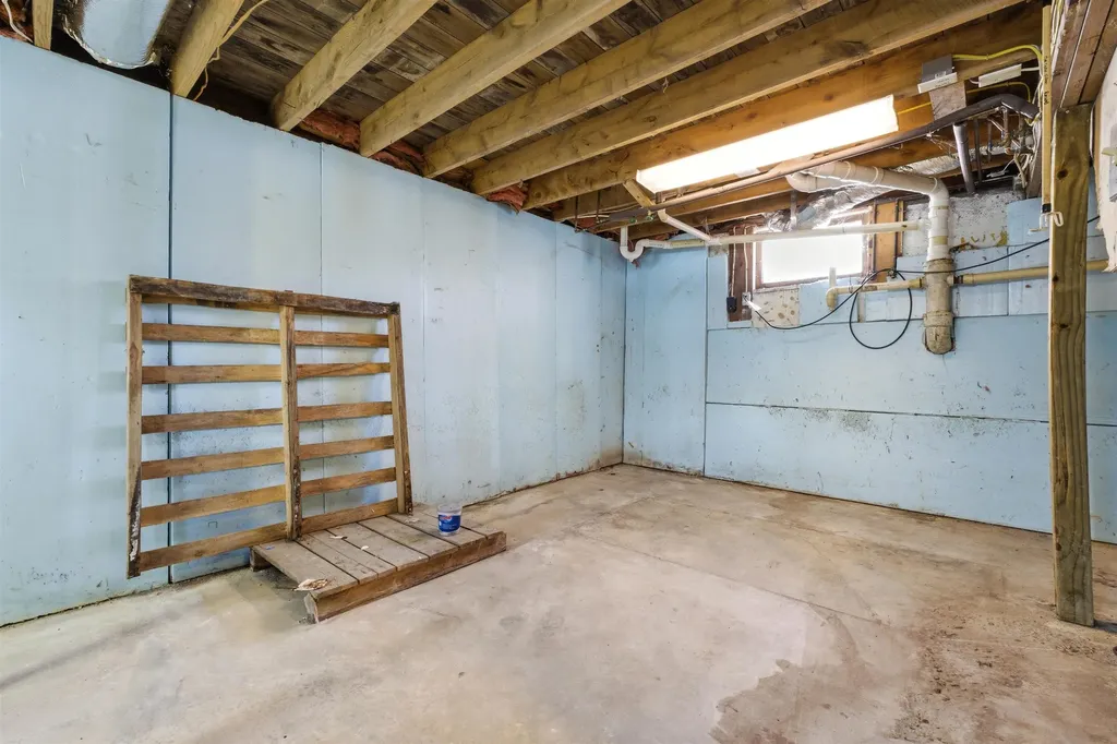 287 Clough Pond Road Loudon NH 03307