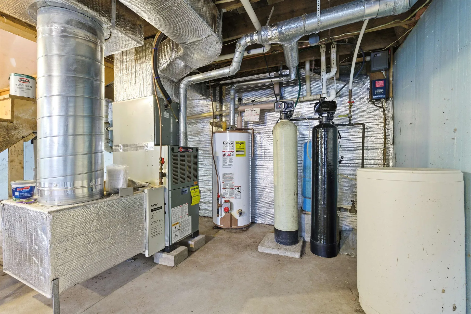 287 Clough Pond Road Loudon NH 03307