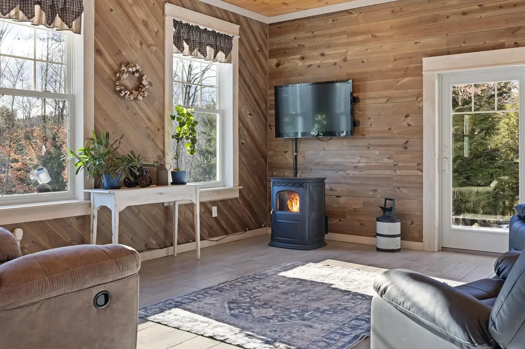 174 Kilton Road Canaan NH 03741