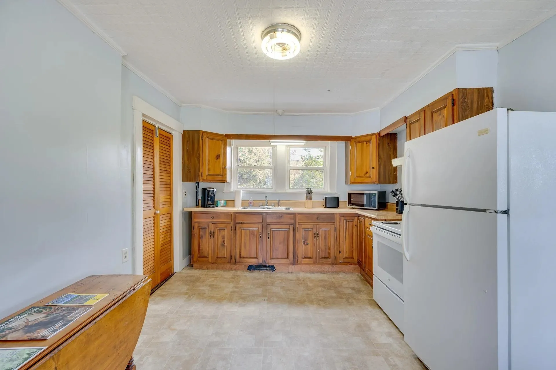 69 Pleasant Street Colebrook NH 03576