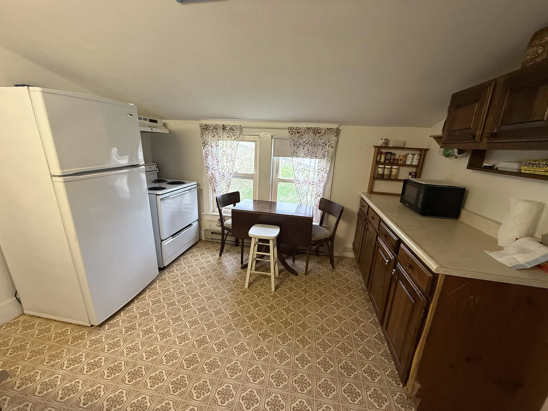 69 Pleasant Street Colebrook NH 03576