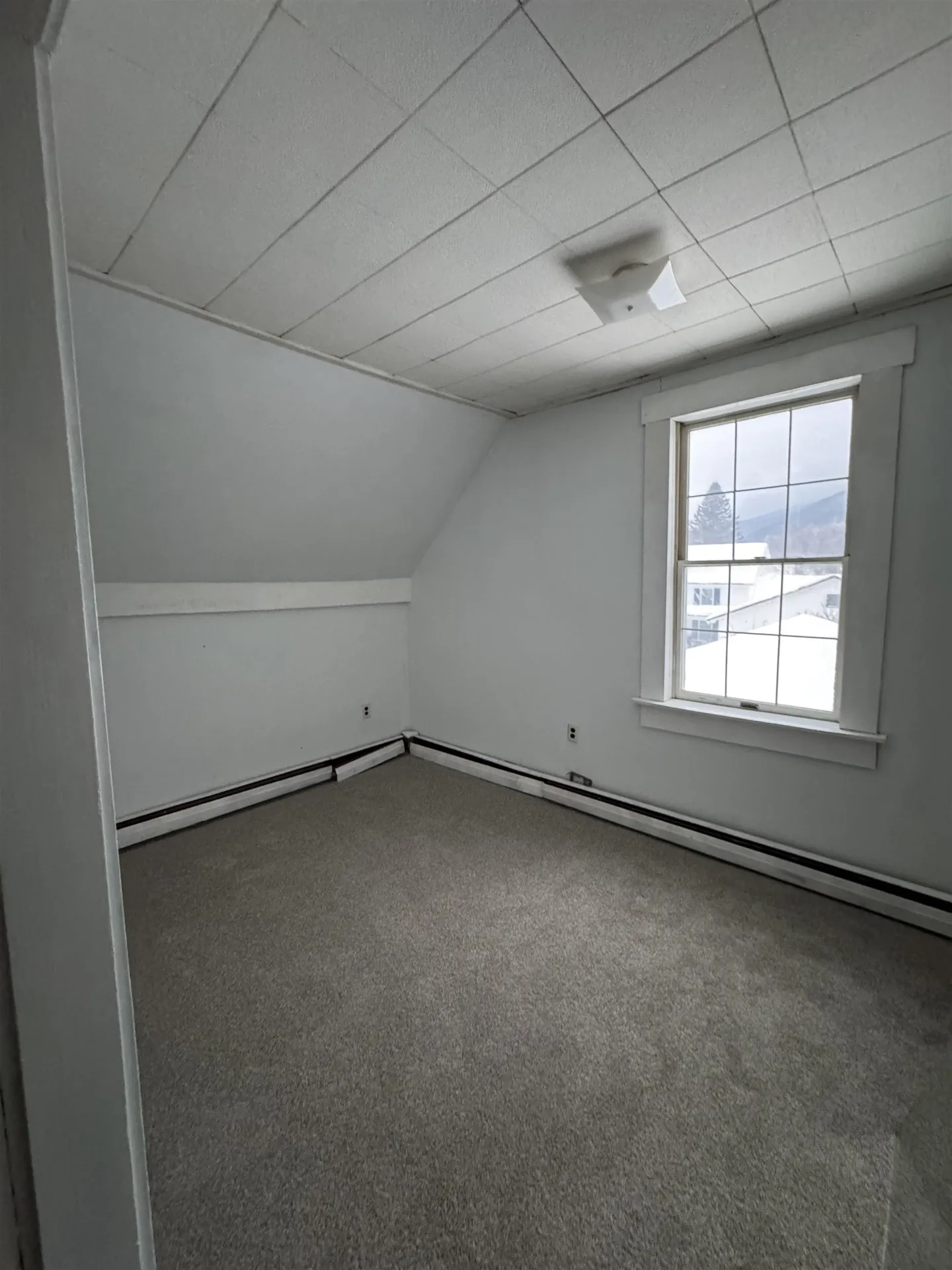 69 Pleasant Street Colebrook NH 03576