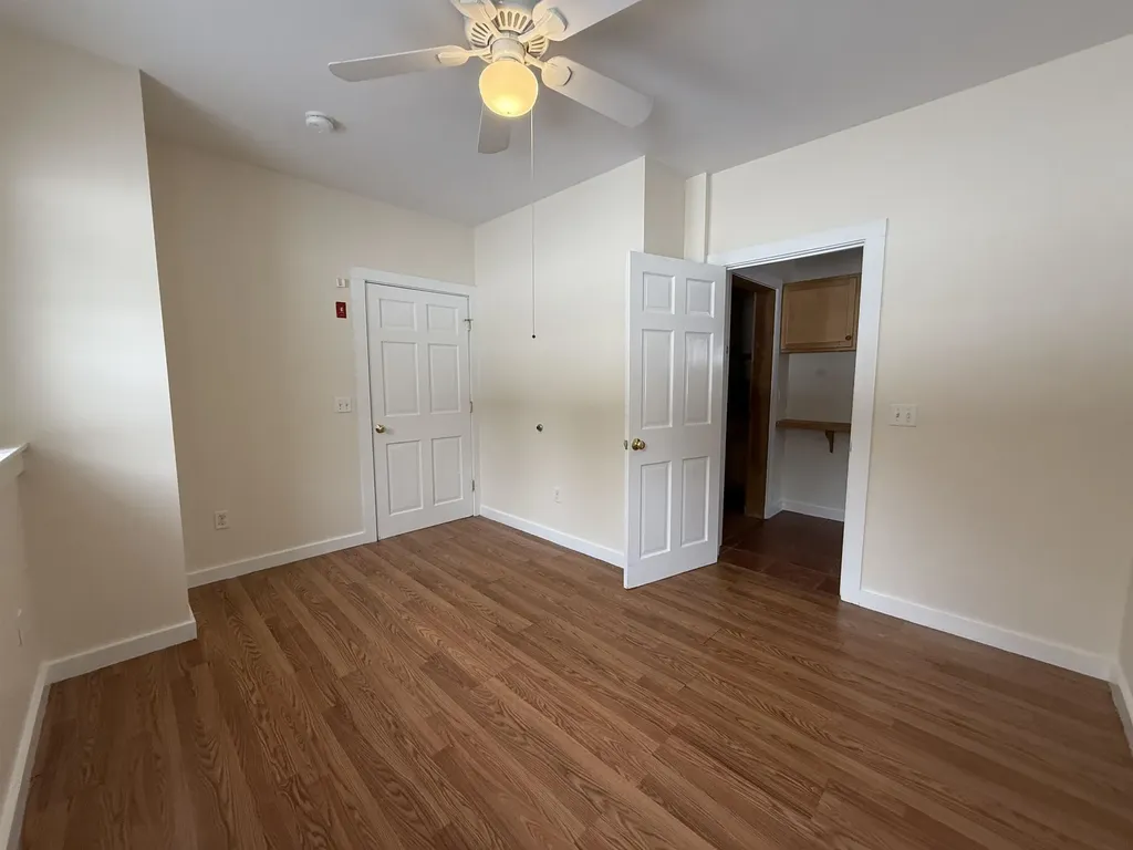 118 Vt Route 30 Newfane VT 05345