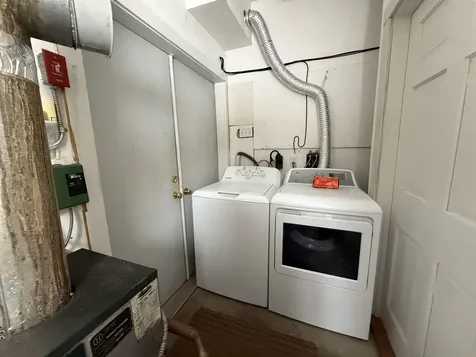 118 Vt Route 30 Newfane VT 05345