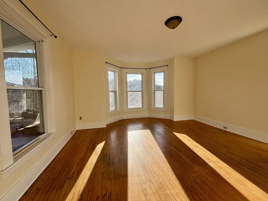 15 Maple Street Wilton NH 03086