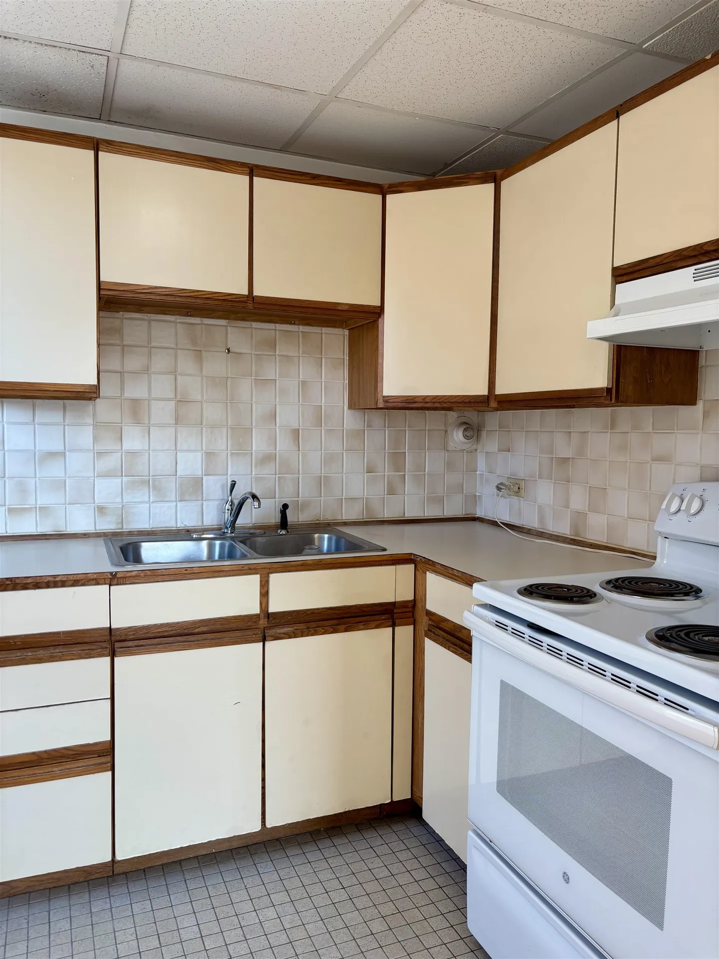 15 Maple Street Wilton NH 03086