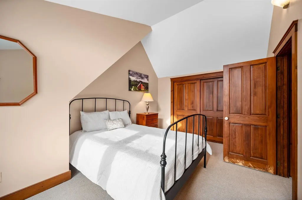 1054 Stowe Hollow Road Stowe VT 05672