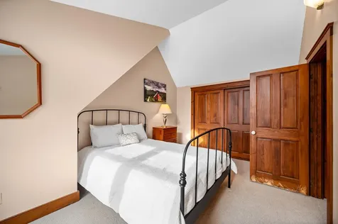 1054 Stowe Hollow Road Stowe VT 05672