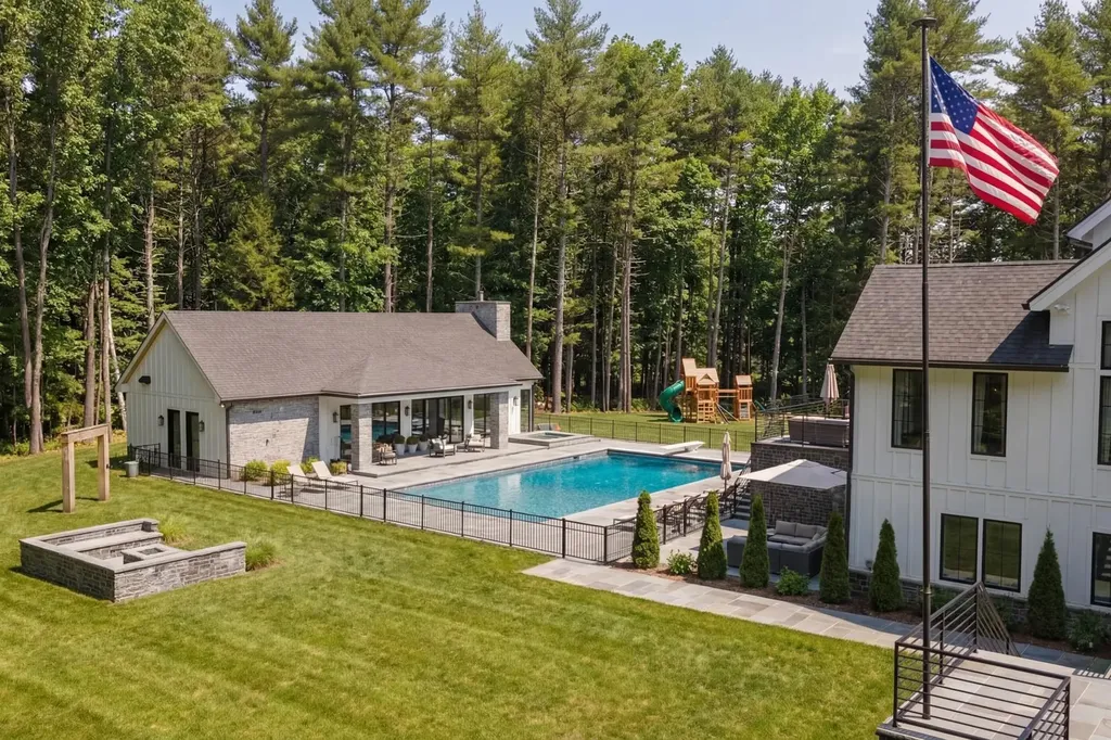 113 Linden Street Exeter NH 03833