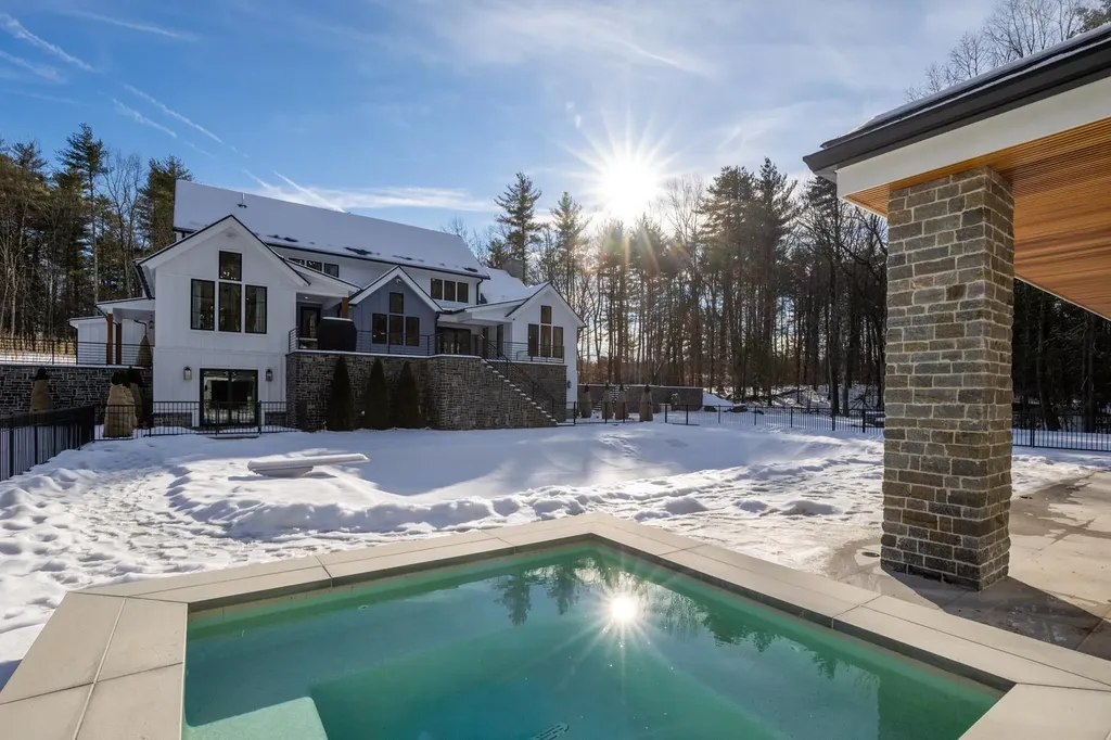 113 Linden Street Exeter NH 03833