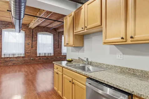 66 Landing Lane Laconia NH 03246