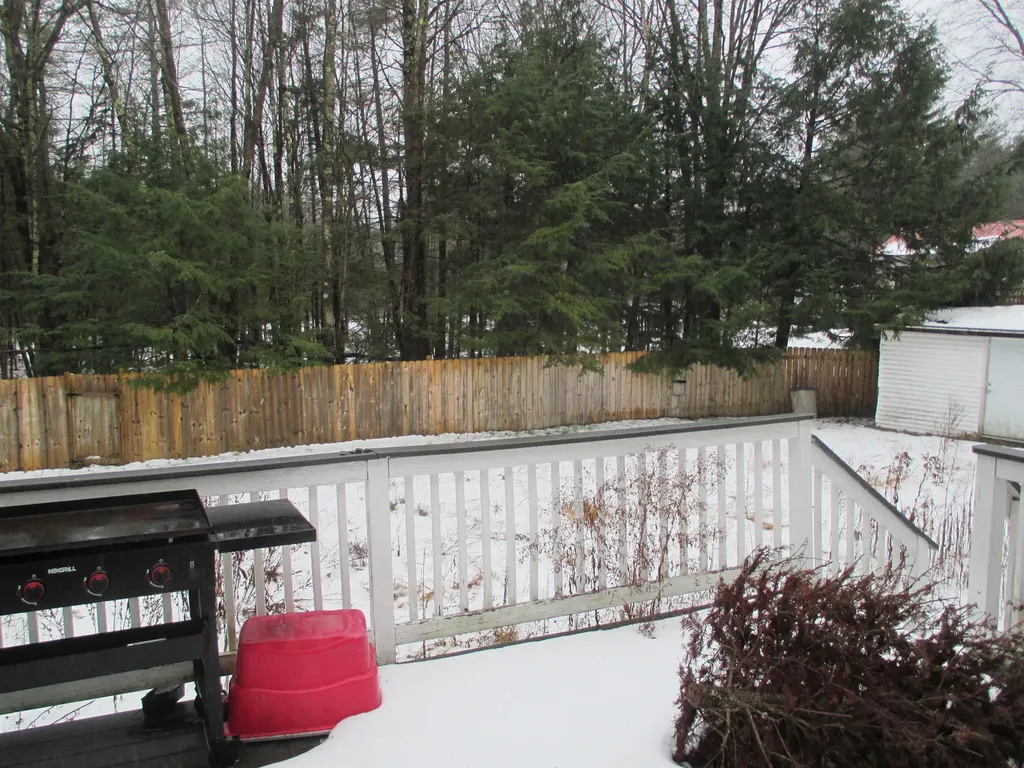 64 Jay Way Rochester NH 03868