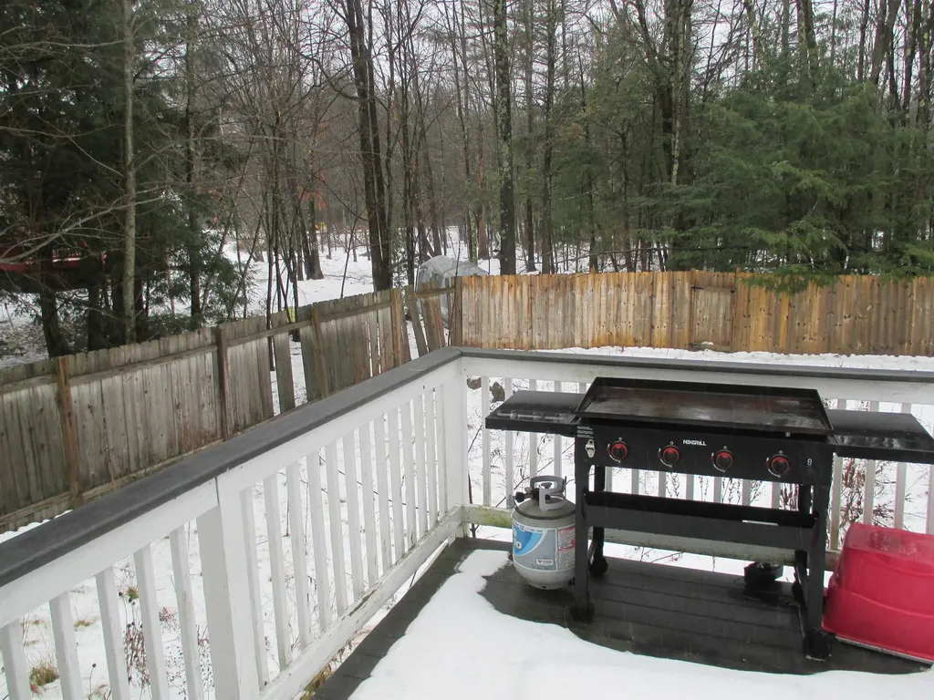 64 Jay Way Rochester NH 03868