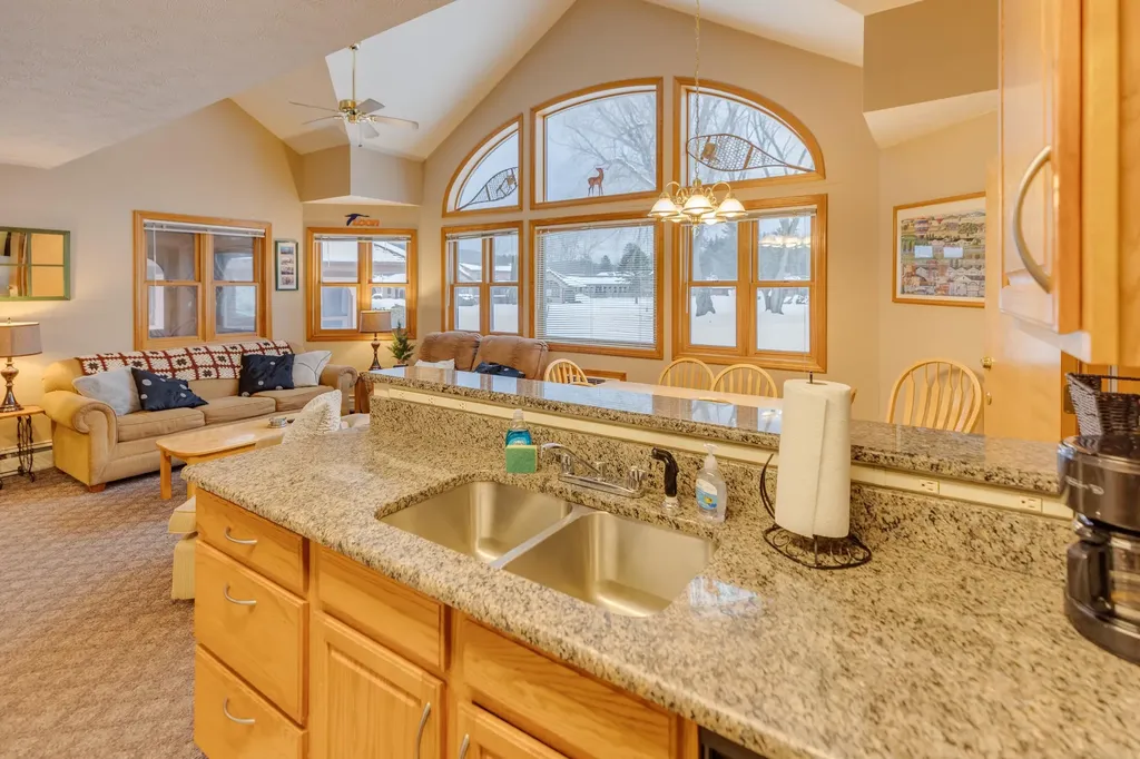 4 Jack O'lantern Drive Woodstock NH 03262