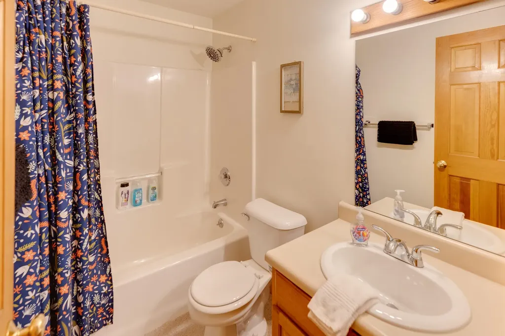 4 Jack O'lantern Drive Woodstock NH 03262