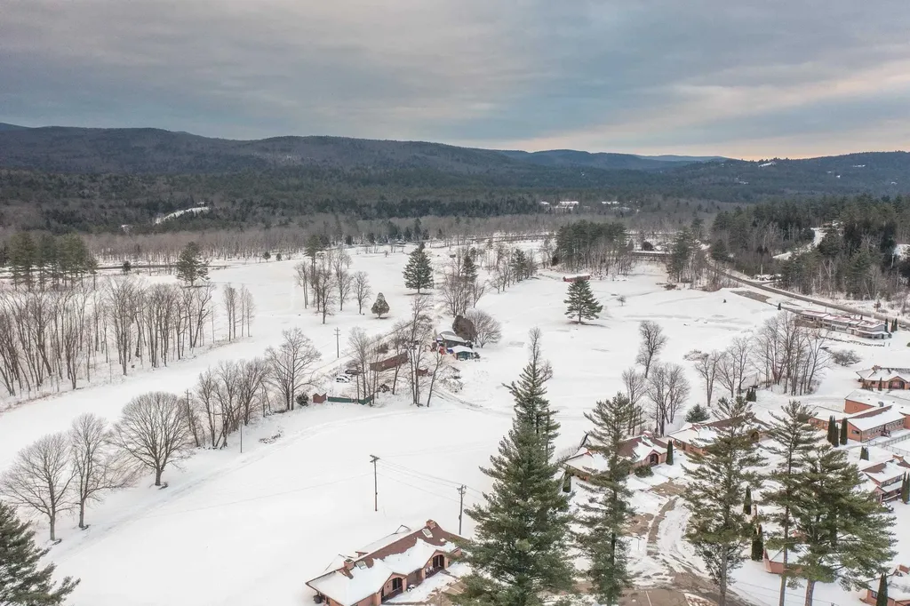 4 Jack O'lantern Drive Woodstock NH 03262