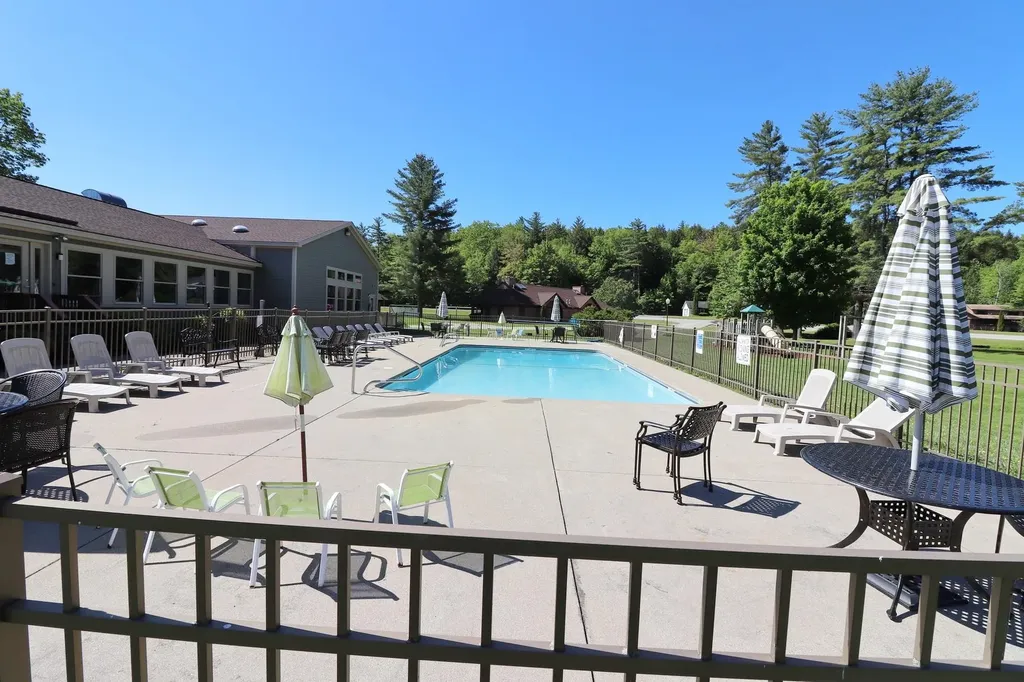 4 Jack O'lantern Drive Woodstock NH 03262