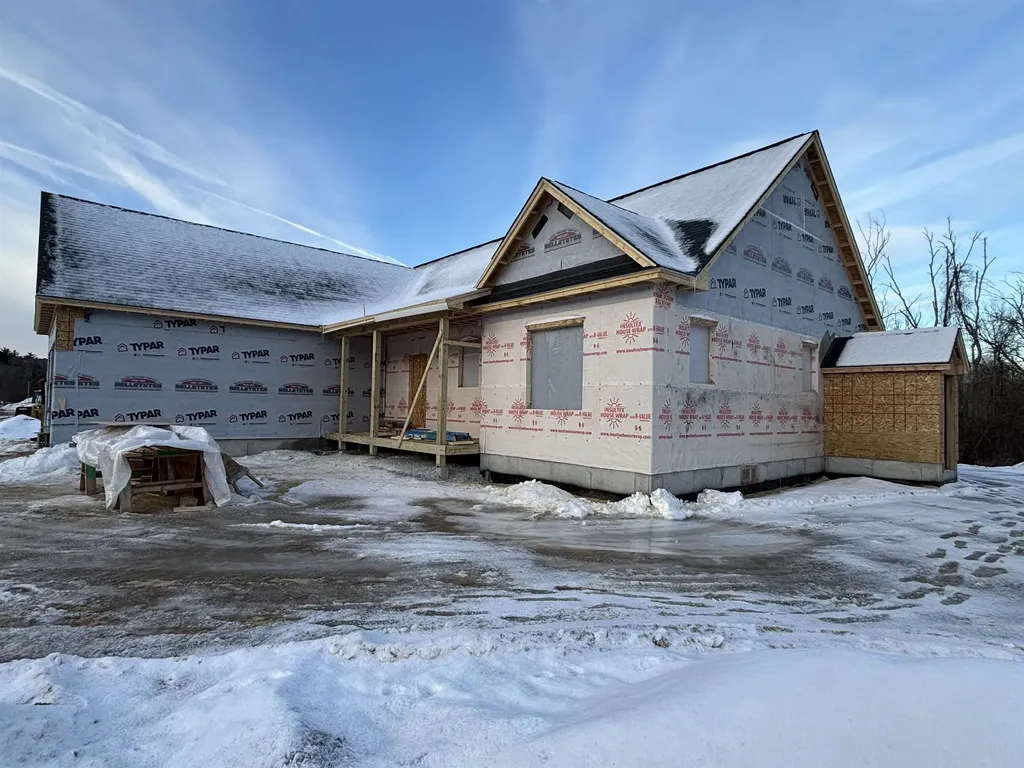 131 Merrimack Street Hooksett NH 03106