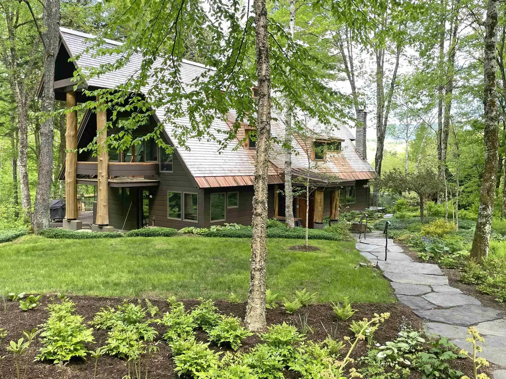 190 Upper Pines Road Warren VT 05674