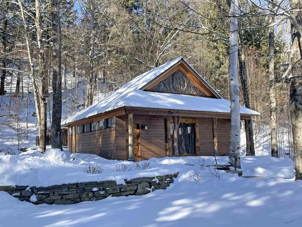 190 Upper Pines Road Warren VT 05674