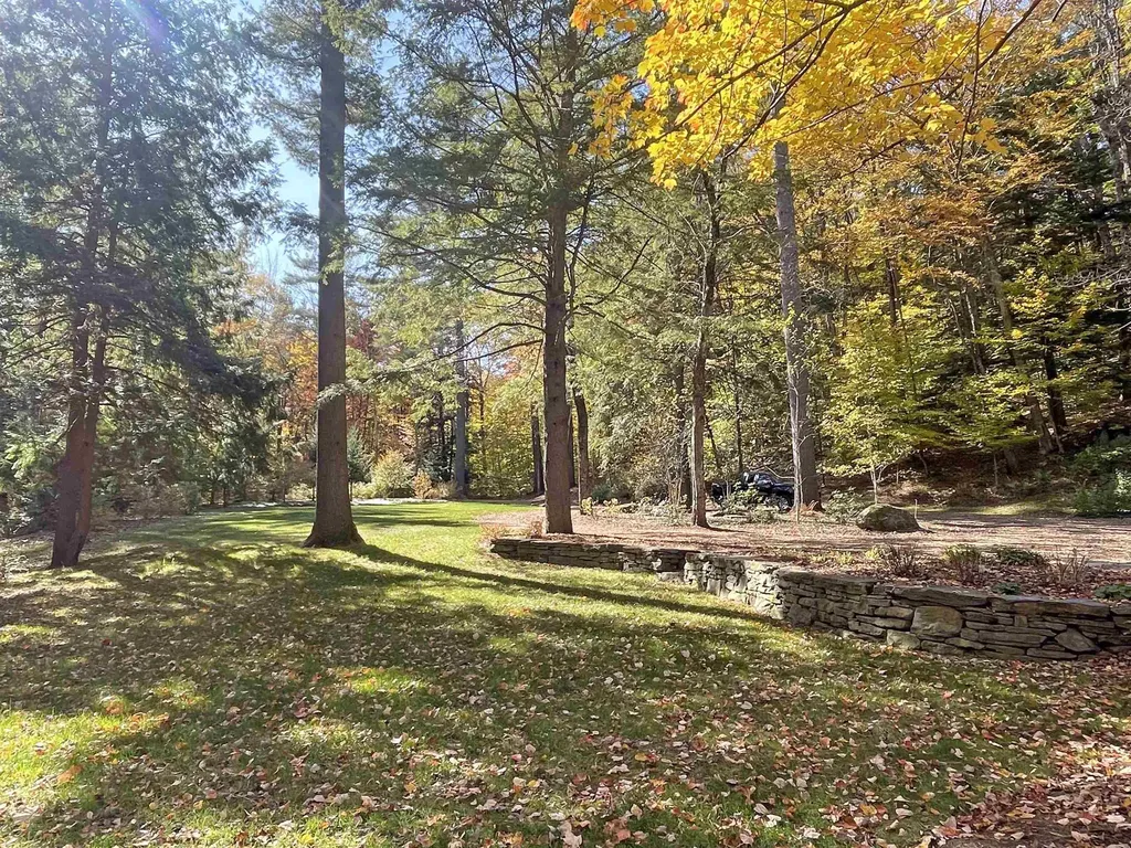 190 Upper Pines Road Warren VT 05674