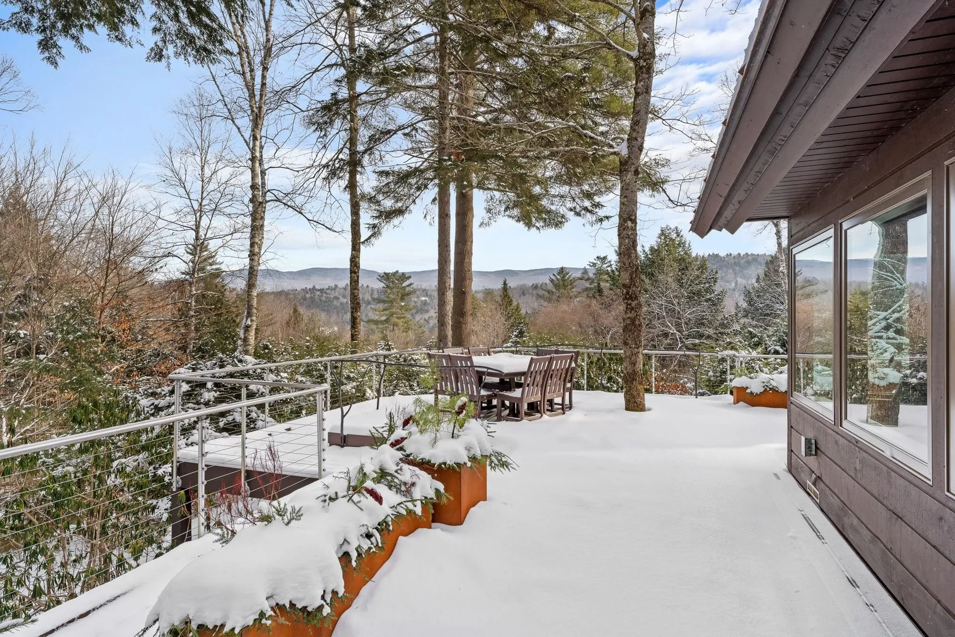 190 Upper Pines Road Warren VT 05674