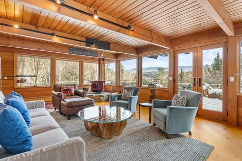 190 Upper Pines Road Warren VT 05674