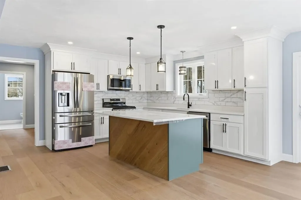 3 Kirk Street Nashua NH 03064