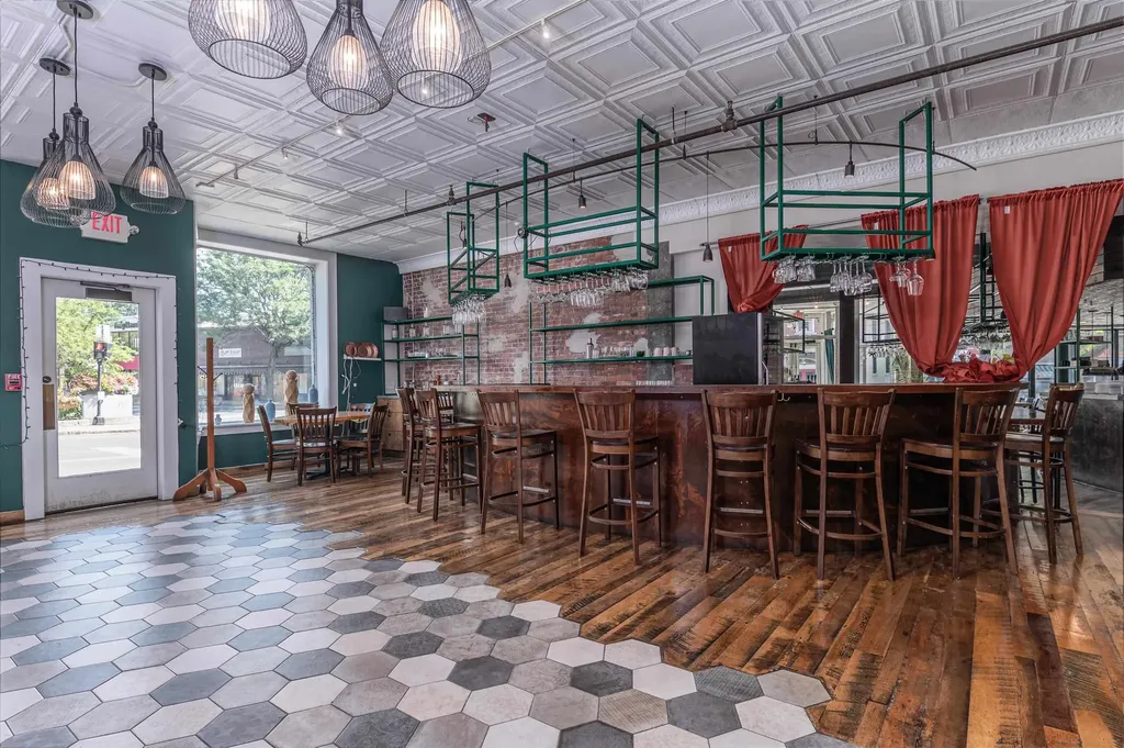 4 High Street Brattleboro VT 05301