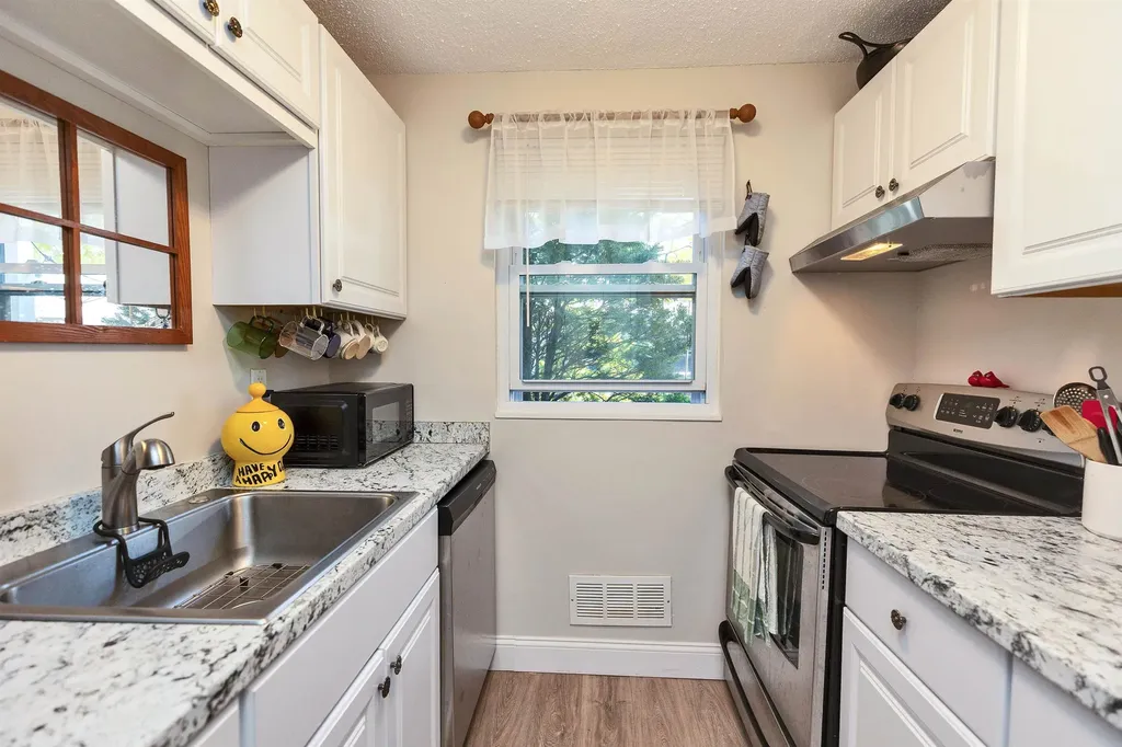 147 Beech Street Manchester NH 03103