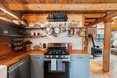 1 Oak Ridge Road Nottingham NH 03290