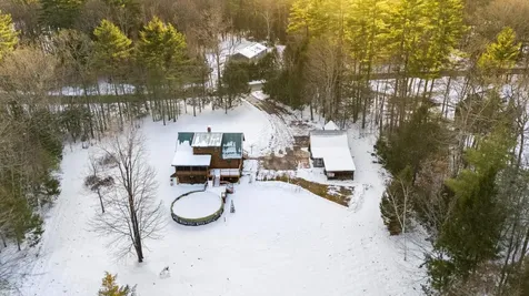 1 Oak Ridge Road Nottingham NH 03290