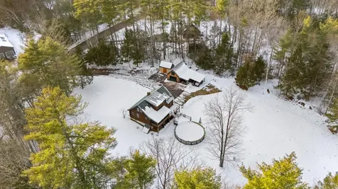 1 Oak Ridge Road Nottingham NH 03290