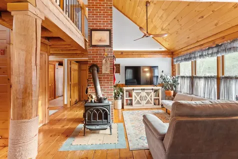 1 Oak Ridge Road Nottingham NH 03290