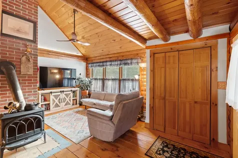 1 Oak Ridge Road Nottingham NH 03290