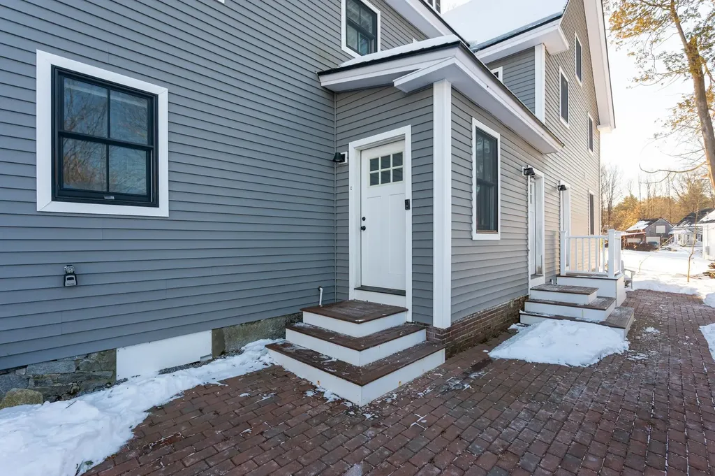 56 Maple Street Hopkinton NH 03229