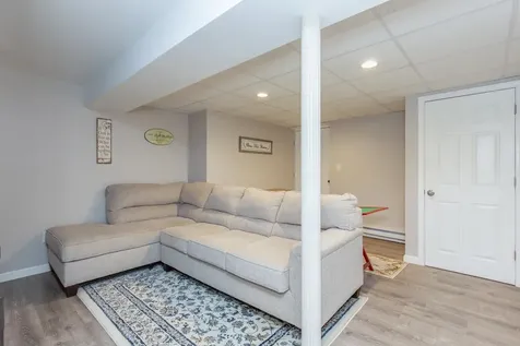 13 Kilrea Road Derry NH 03038