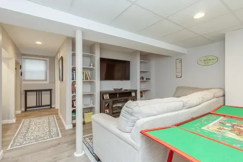 13 Kilrea Road Derry NH 03038