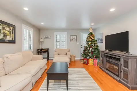 13 Kilrea Road Derry NH 03038