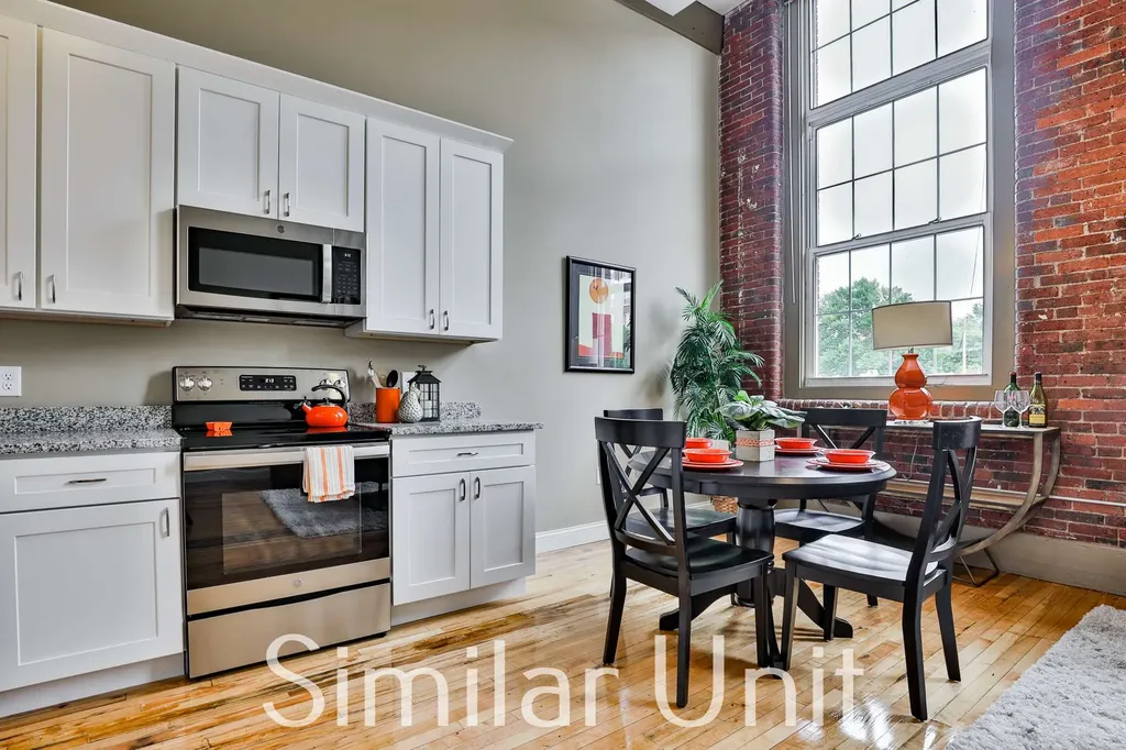 670 North Commercial Street Manchester NH 03101