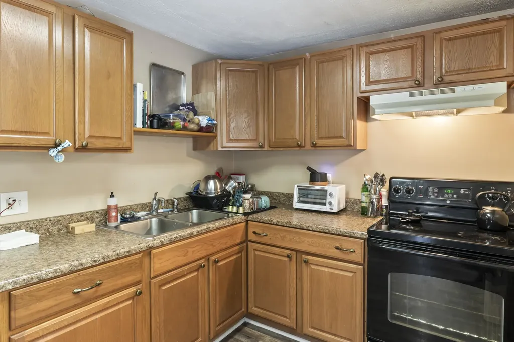 1025 Nh Route 11 Farmington NH 03835