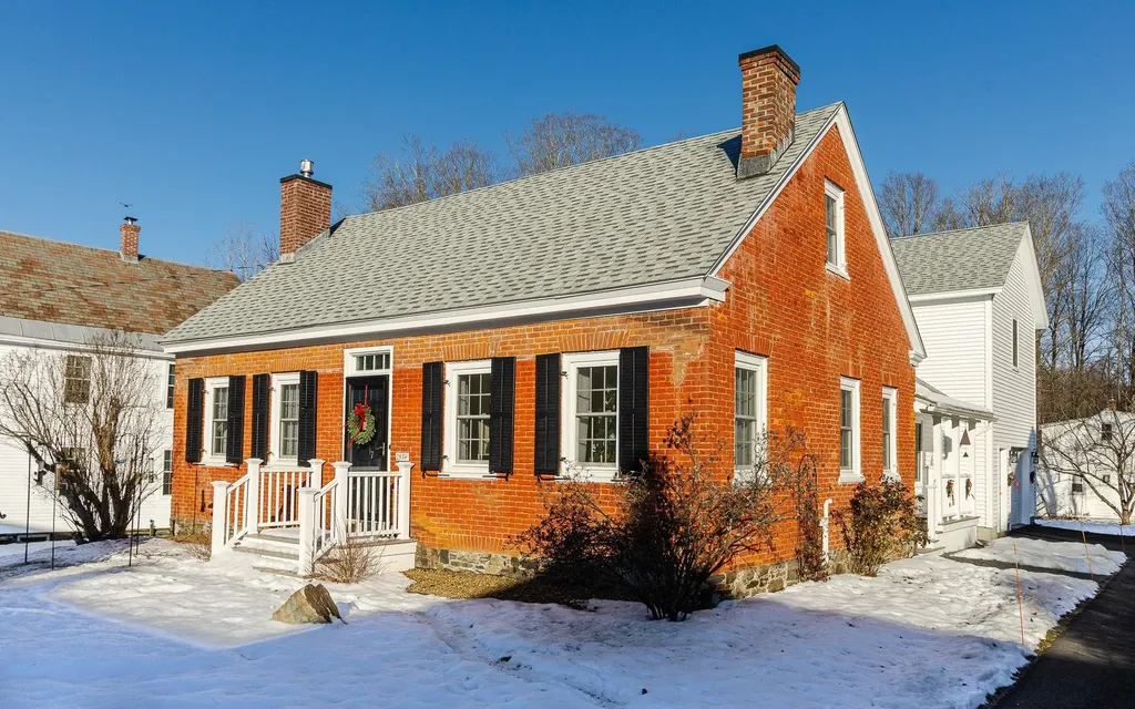 7 Rogers Street Walpole NH 03608