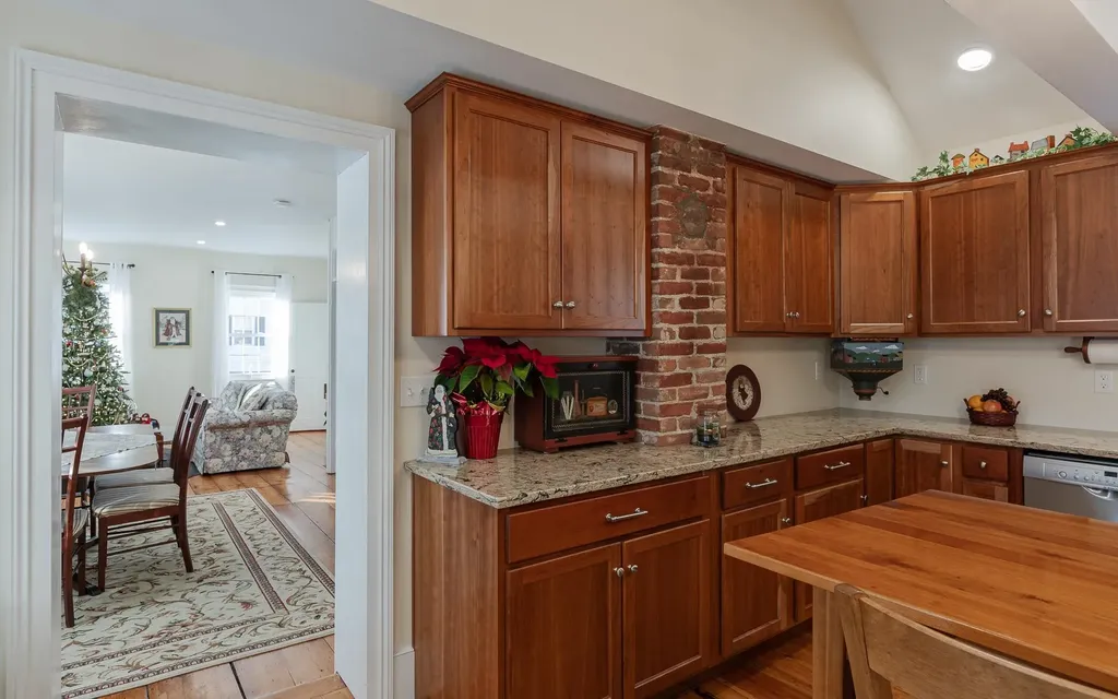 7 Rogers Street Walpole NH 03608