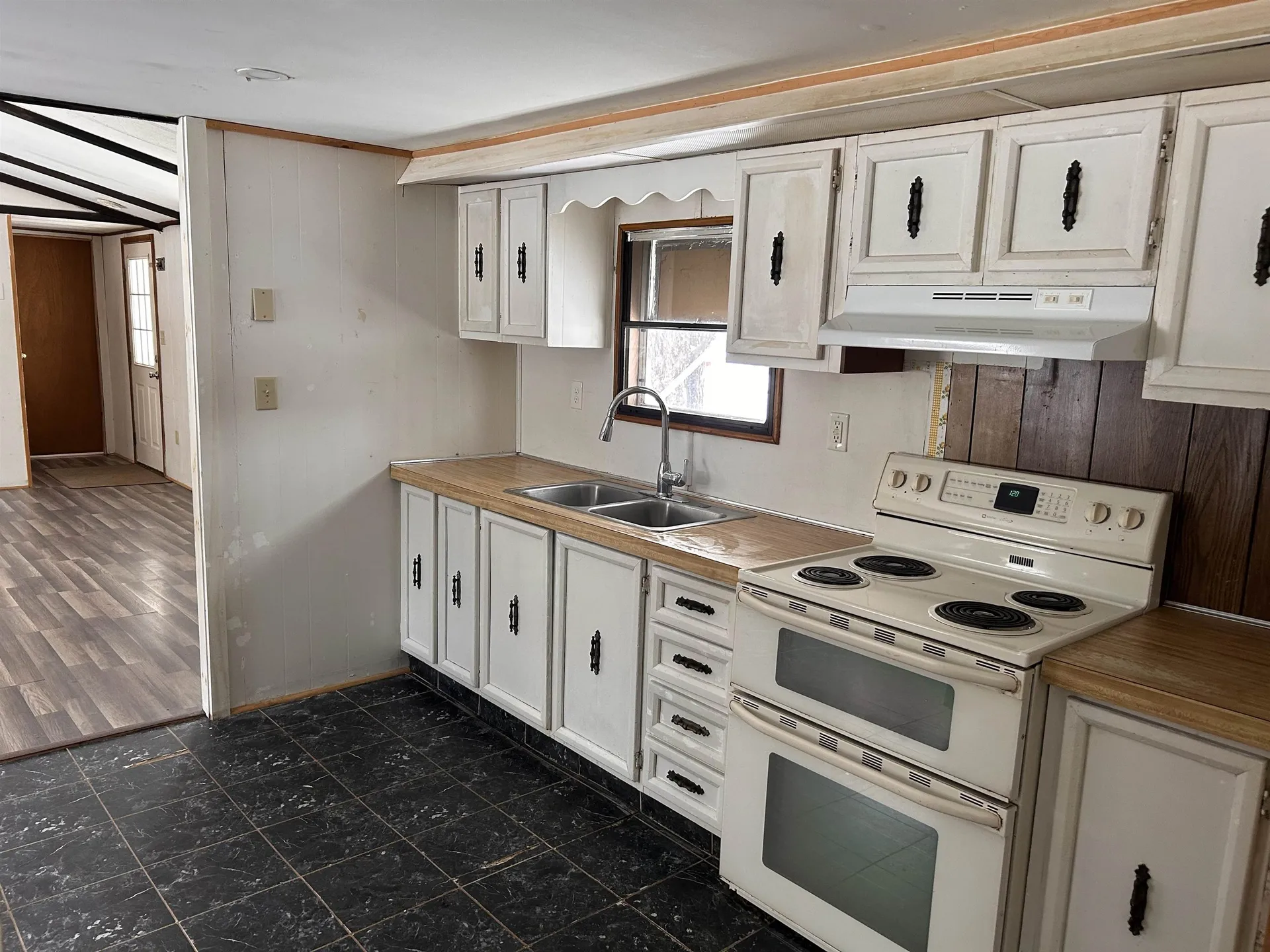 4 Dunn Avenue Campton NH 03223