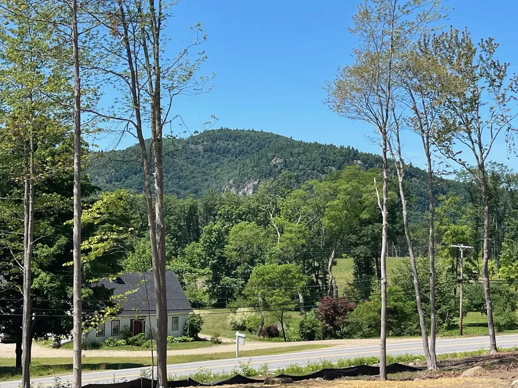 16 Burdett Road Bartlett NH 03847