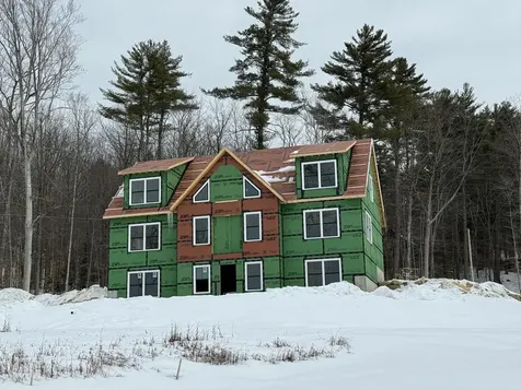 16 Burdett Road Bartlett NH 03847